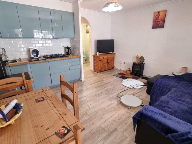 Bungalow en venta en La Siesta, Alicante Costa Blanca