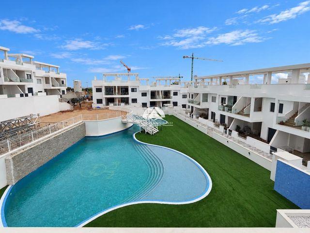 Bungalow en venta en Los Balcones, Alicante Costa Blanca