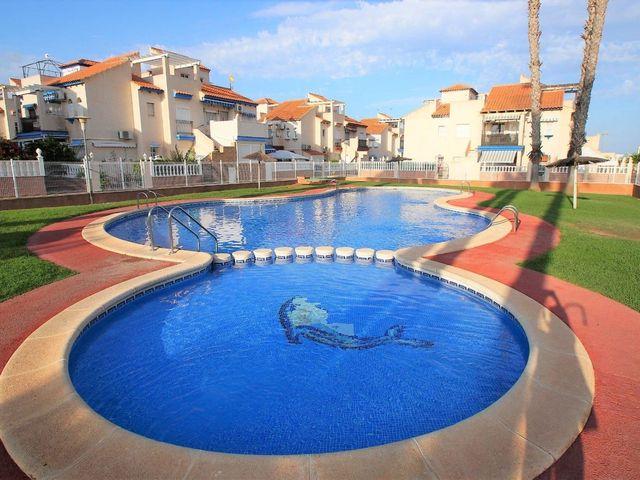 Bungalow en venta en Playa Flamenca, Alicante Costa Blanca
