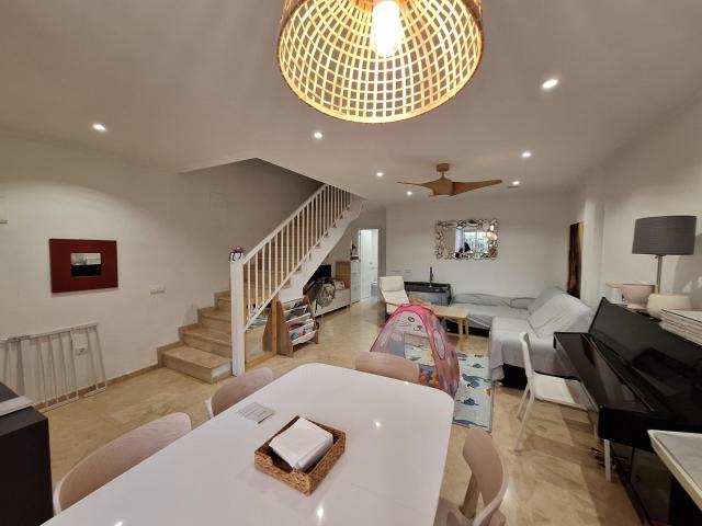 Bungalow en alquiler en Elche, Residencial El Eden