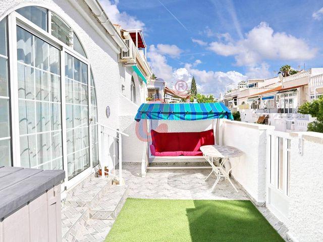 Bungalow en alquiler en San Luis, Alicante Costa Blanca