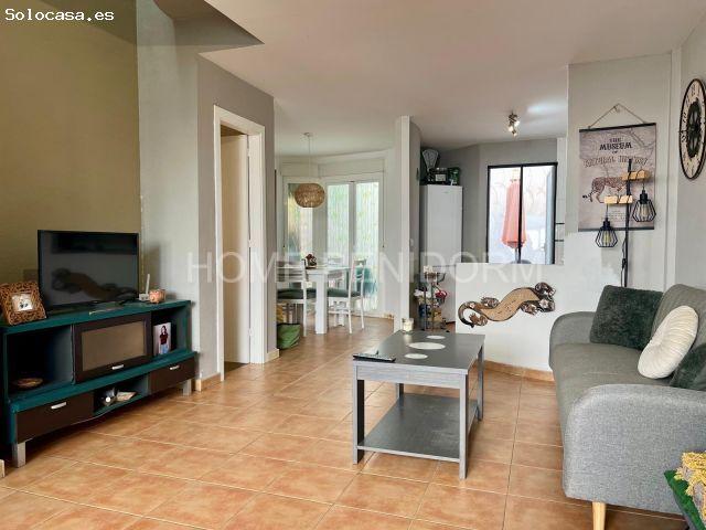 BUNGALOW EN LA NUCIA CON GARAJE Y PISCINA