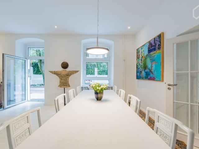Bungalow feeling with garden and fire place in downtown West Berlin, Berlin Amsterdam Apartments for Rent