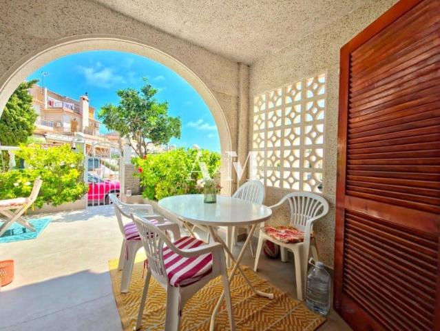 Bungalow for rent in El Moncayo, Guardamar del Segura, Alicante