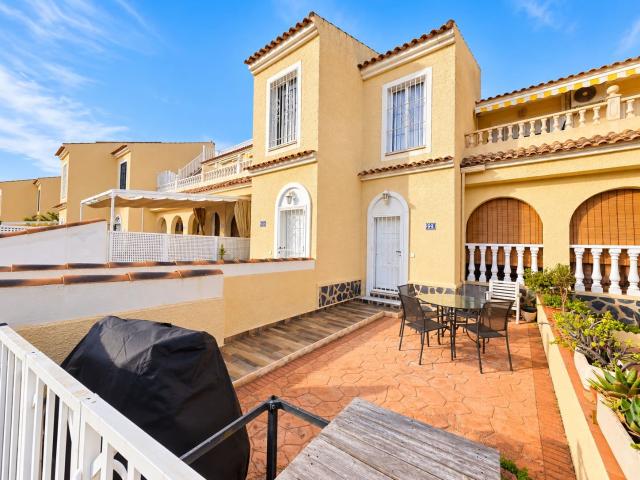 Bungalow for rent in Monte y Mar, Santa Pola, Alicante