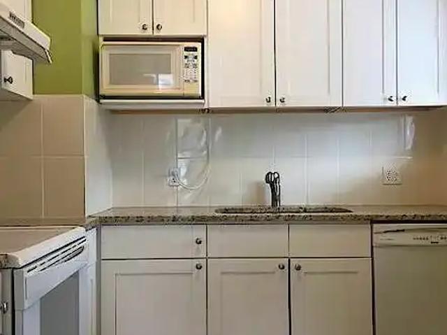Bungalow house only $1300 main floor