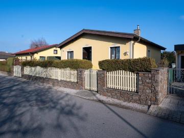 Haus zum Verkauf in 2601 - Terrasse