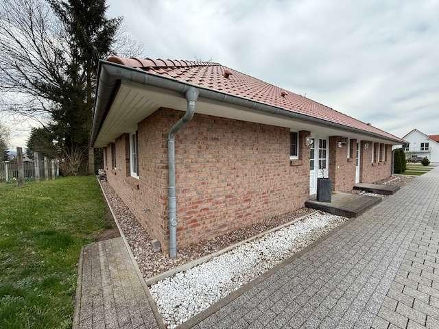 Bungalow in ruhiger Siedlungslage !