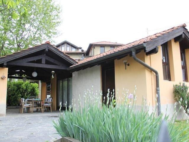 Bungalow mit 35 m2 Wohnfläche und kleinerem Garten / Bungalow mit 35 m2 Wohnfläche und kleinerem Garten