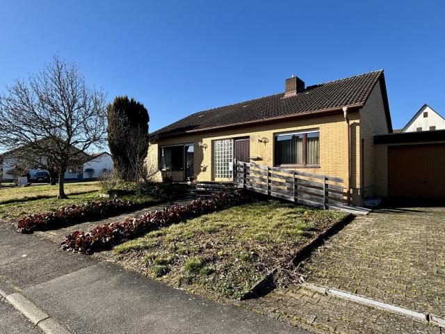Bungalow mit Ausbaupotenzial und schönem Grundstück