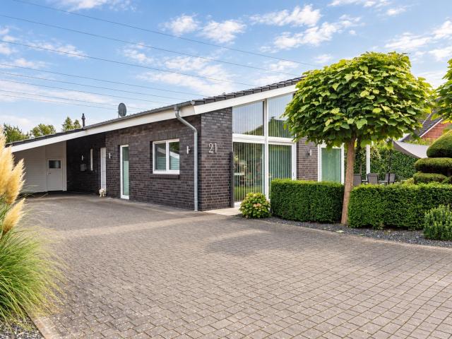 Bungalow mit besonderer Architektur – Licht, Raum und Wohnqualität in Friedrichsfehn