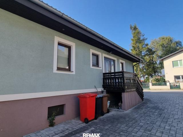 Bungalow mit Garten und Terrasse in Groß Sierning