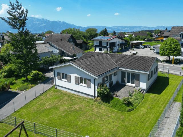 Bungalow mit großem Garten – 110 m² Wohnfläche in Rankweil