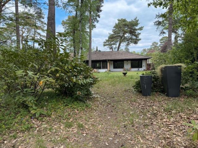 Bungalow mit großem Garten und Baureserve Bauland Berlin Kladow