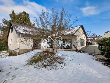 Heusenstamm, Taunus, Rheinland-Pfalz - Parkplatz