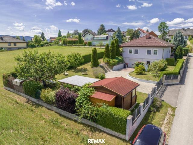 Bungalow mit separatem Wohnbereich und herrlichem Weitblick