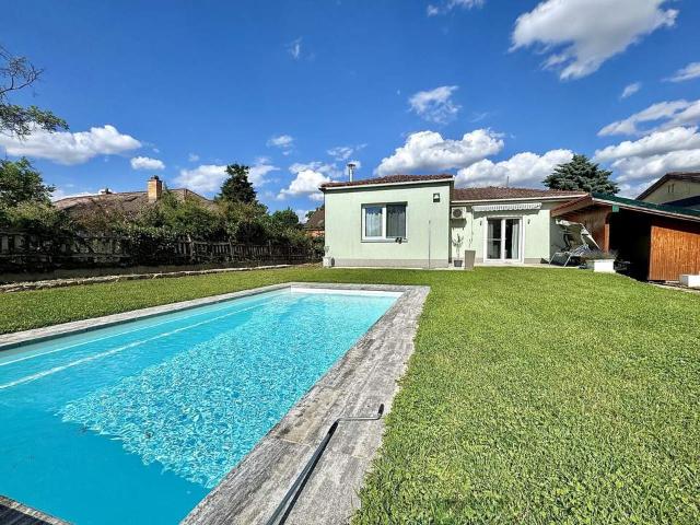 ! SOMMERAKTION ! BUNGALOW mit Pool I Ausbaupotential I Klimaanlage I ~696m² Grundstück I Ruhelage