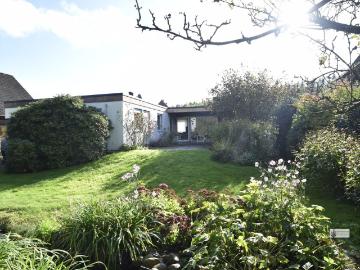 Bungalow mit Vollkeller + Garage + Garten Interessantes Potenzial !