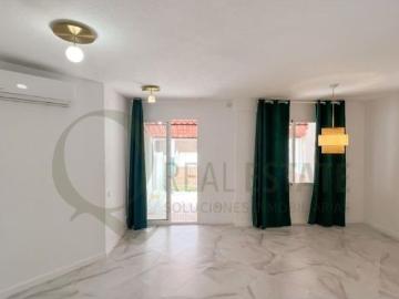 Bungalow en venta en Playa de S juan - Piscina