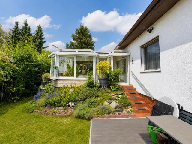 Bungalow nahe U7 mit Wintergarten und Vollkeller