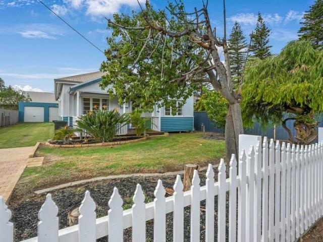 Bungalow on Burges