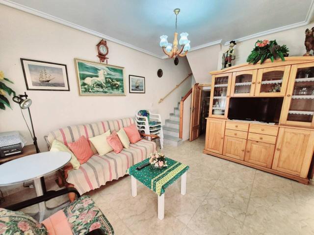 Bungalow orientación este de 4 dormitorios