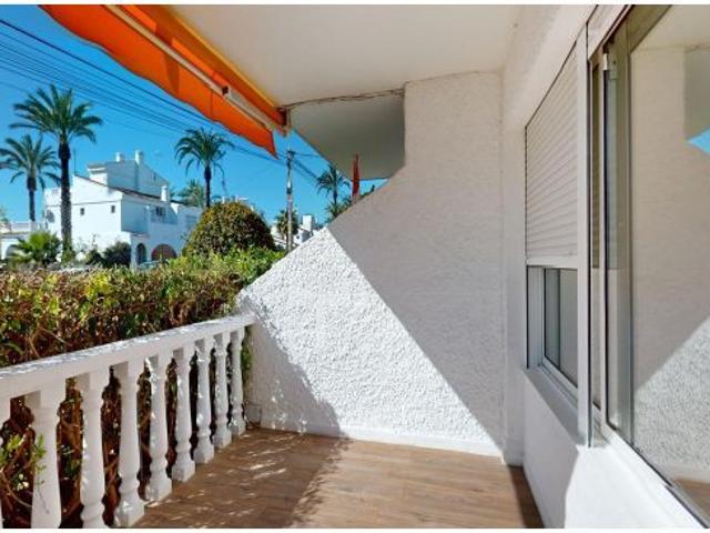 Bungalow reformado con gran terraza y ubicación estratégica en Orihuela Costa