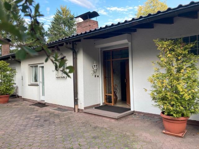 Bungalow Stil Villa zum Kauf in 36110 Schlitz