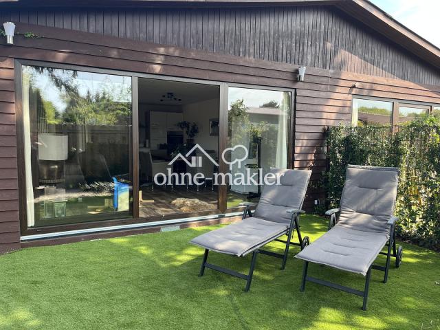 Bungalowhälfte, eigenen sonnigen Garten, überdachte Terrasse