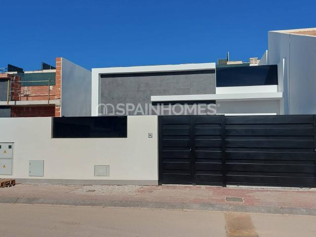 Bungalows Contemporáneos con Piscina Privada en Roldán, Murcia