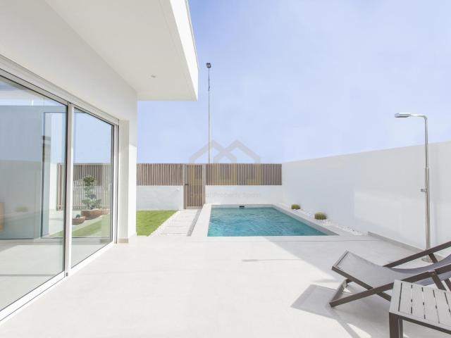Bungalows de Obra Nueva con Piscina Privada en Santiago de la Ribera