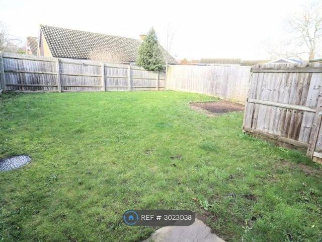 Bunkers Crescent, Milton Keynes MK3, 3 bed detached house to rent, £1,850 pcm | PrimeLocation