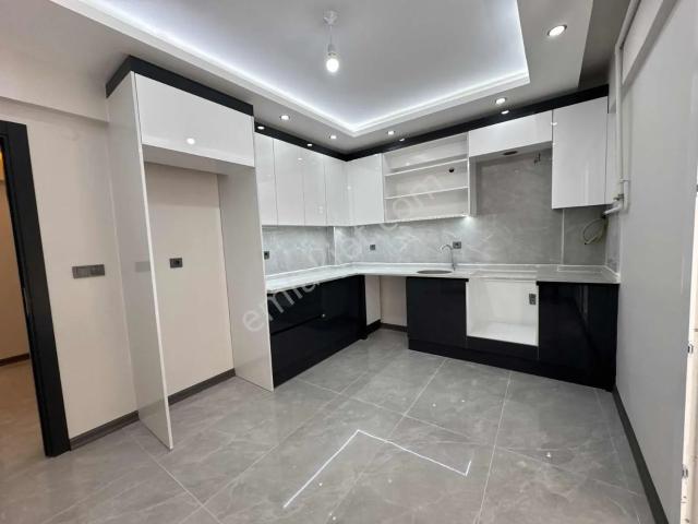 Buca M. Kemal Mah. Satılık 2+1 110 M2 Masrafsız Daire