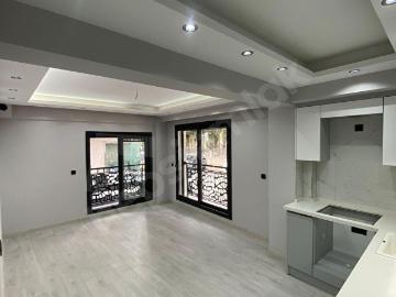 Buca Menderes Mahallesinde 2+1 Satılık Daire