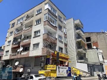 Buca Menderes Caddesi Üzerinde Cadde Cephe Ara Kat 2+1 Daire