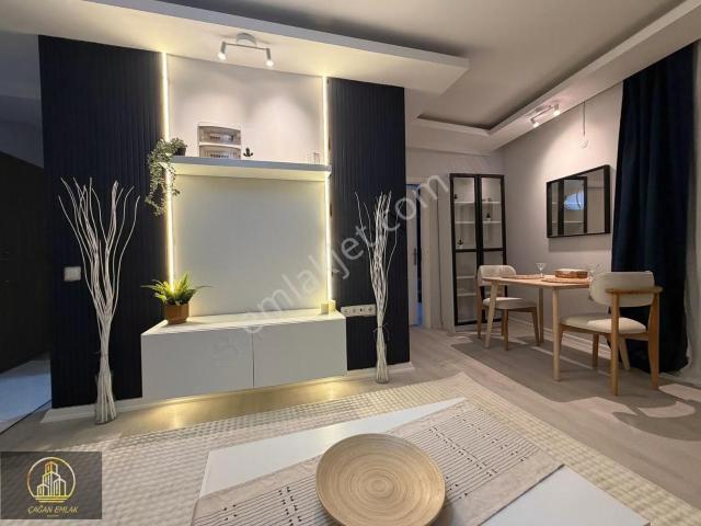 Buca Atatürk'te Metro Dibi Kampüs Karşısı 24.000tl Kiracılı 1+1