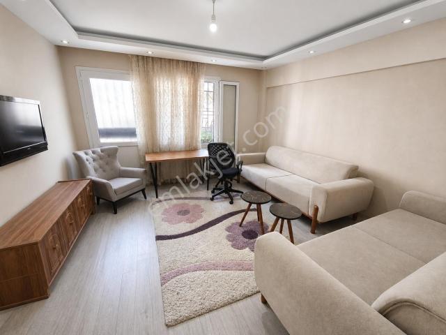 Buca Atatürk Mah. Üniversite Yakını 2+1 90 M2 Eşyalı Daire