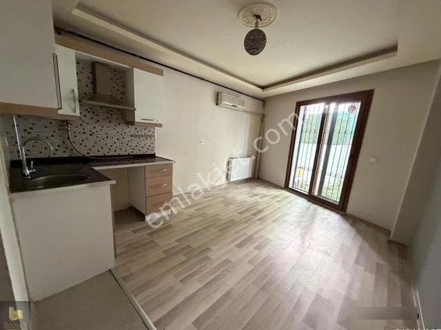 Buca Atatürk Mah. 1+1 45 M2 Giriş Katı Bahçeli Doğalgazlı Kiralık Daire