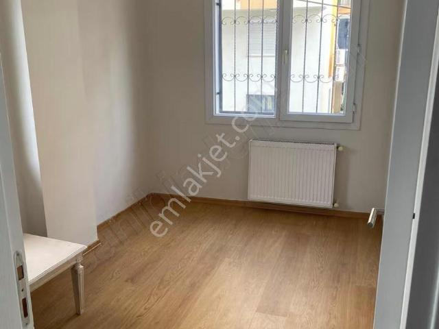 Buca Atatürk Mahallesinde 2+0kiralık Daire