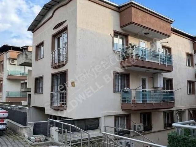 Buca Adatepe 15. Sokakta 2+1 Kilerli Kiralık Daire