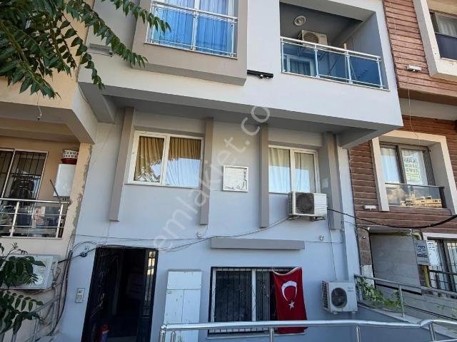 Buca Adatepe’de Üniversite Be Begos A Yakın Doğalgaz Ve Klimalı Eşyalı Kiralık 1+1 Daire