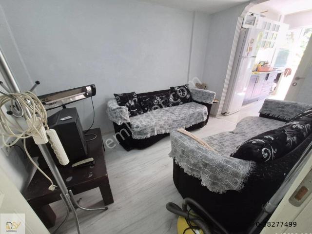 Buca Adatepe Mahallesinde Kiralık 2+1 Klimalı Eşyalı Ev