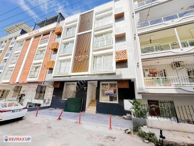 Buca Adatepe Üniversiteye Yakın 1+1 Kiralık Dair