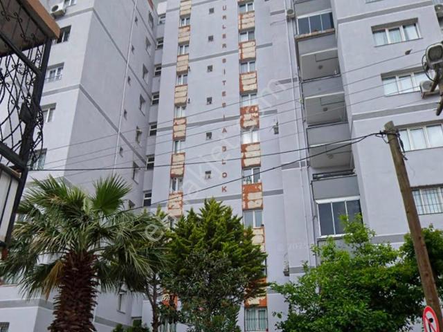 Buca Çamlık Mh. Site İçi Asansörlü Arakat Satılık Daire