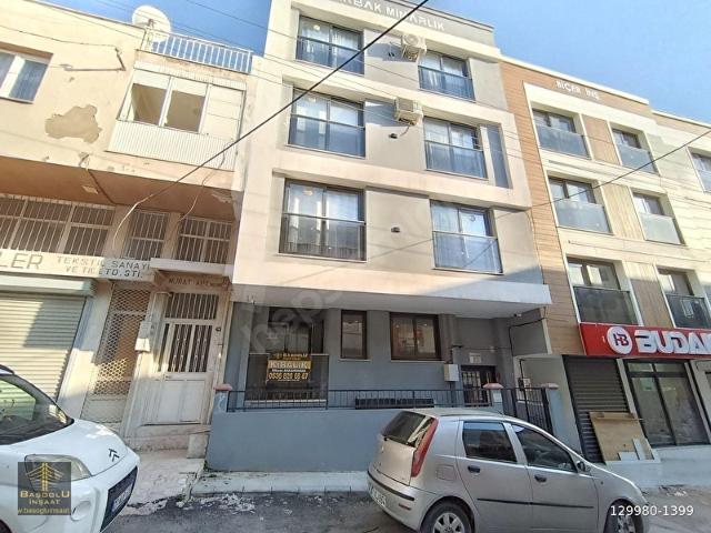 Buca Çamlık Mh. 2+1 Doğalgazlı Yeni Bakımlı Kiralık Daire