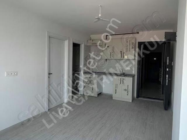 Buca Çamlıkule Mahallesinde Kiralık 1+1 Arakat Sıfır Daire