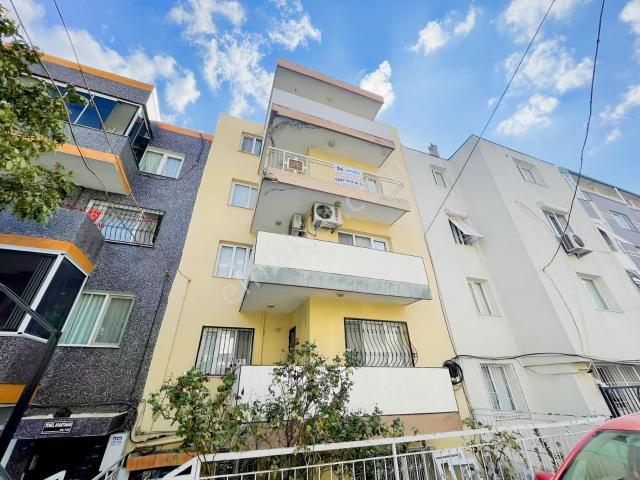 Buca Barış Mah Ara Kat Doğalgazlı 3+1 Çift Cephe