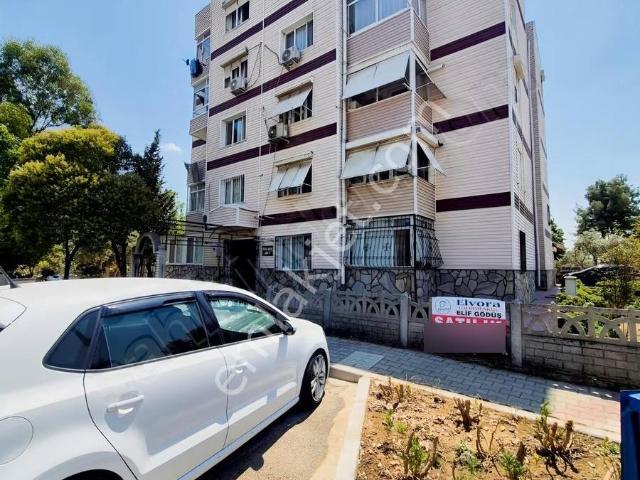 Buca Cumhuriyet Mahallesi 2+1 Satılık Daire