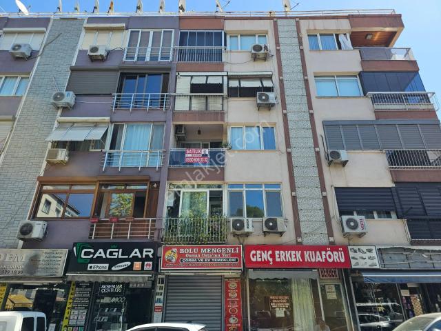 Buca Cadde Üzerinde, Şirinyer İzban Yakını 3+1 Arakat Daire!