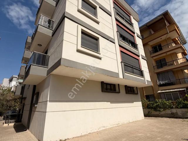 Buca Da 2+1 Asansörlü Otoparklı Daire